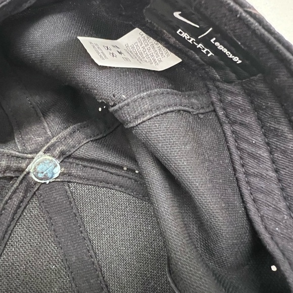 Nike Dry fit adjustable hat - Picture 5 of 8